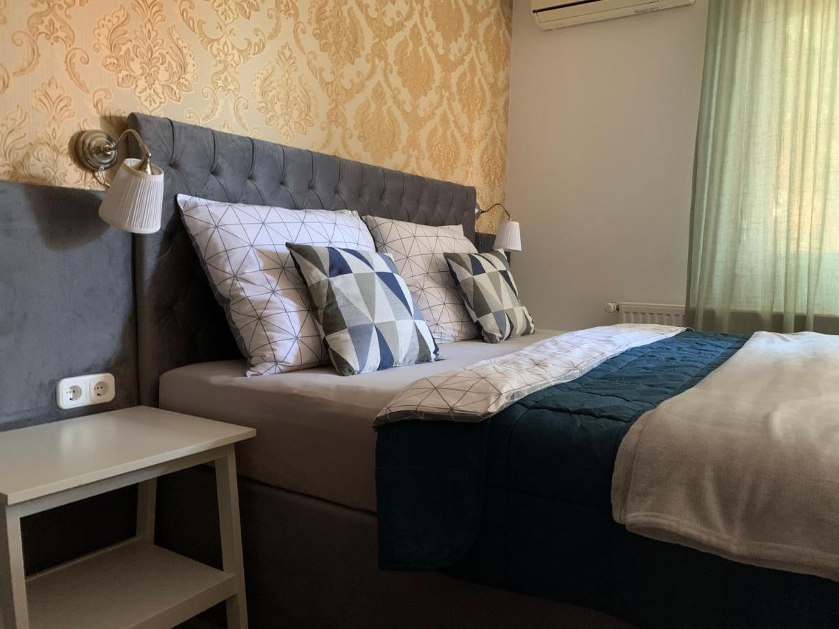 Hollik Apartmanhaz Aparthotel Balatonfured