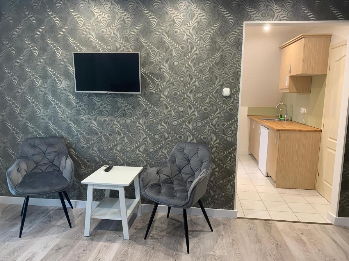 Hollik Apartmanhaz