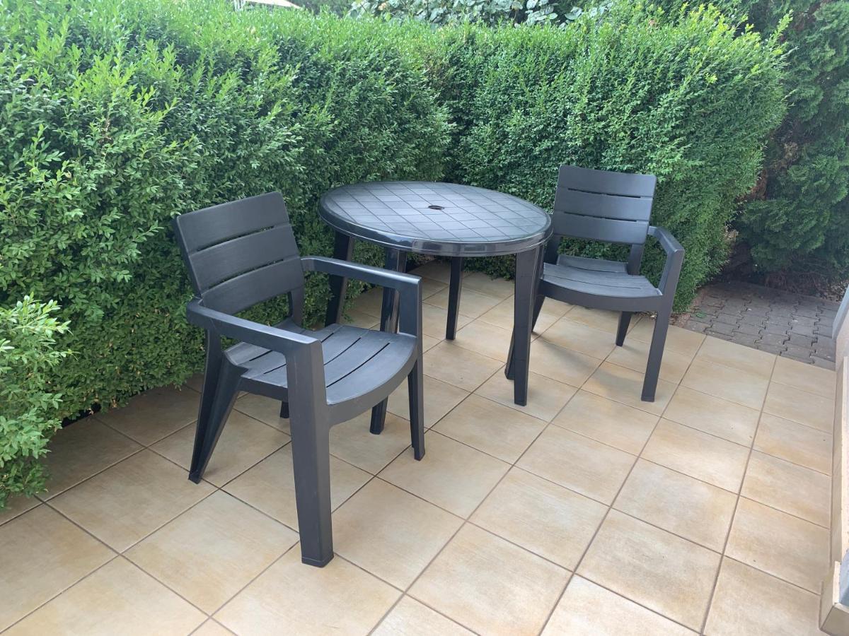 Hollik Apartmanhaz Aparthotel 3*