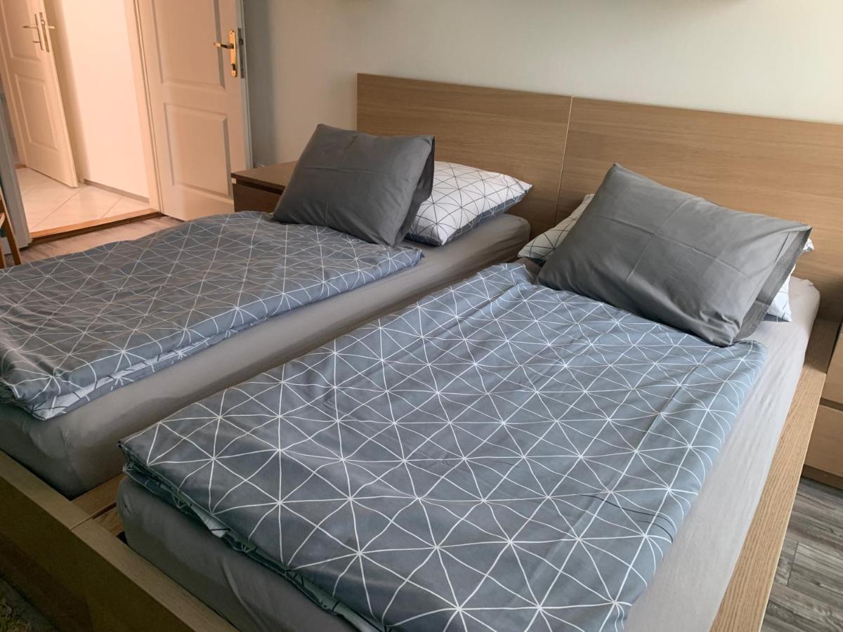 Hollik Apartmanhotel 3*
