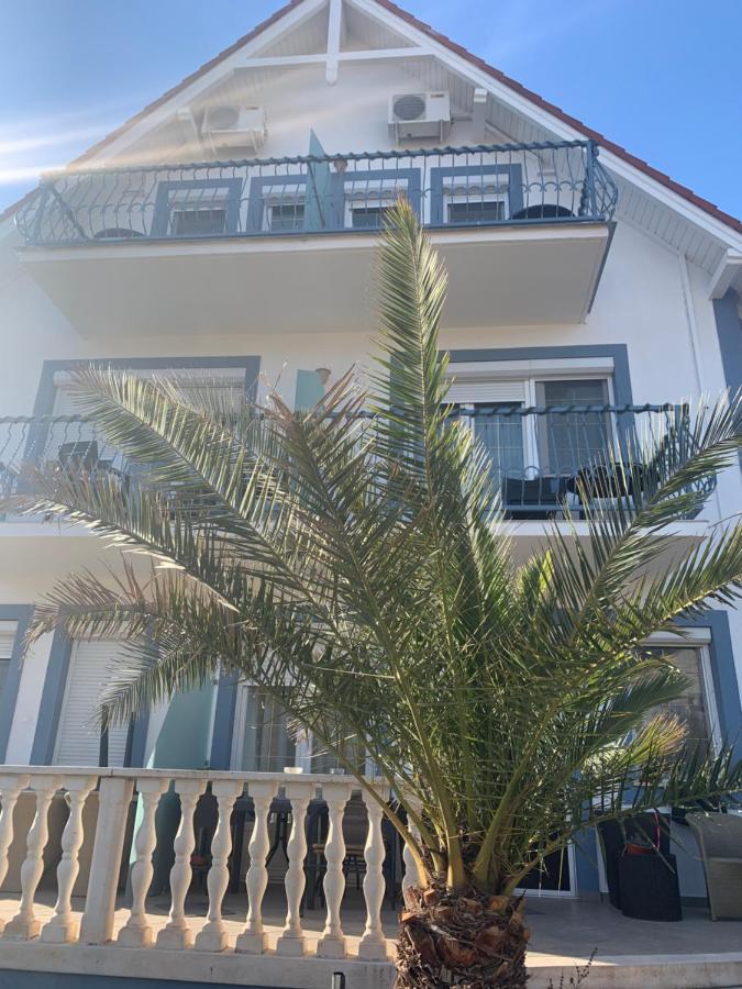 Apartmanhotel Hollik 3*